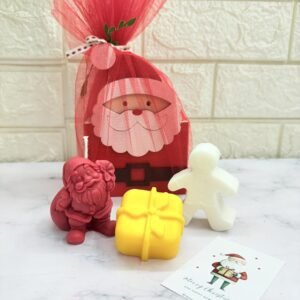 CH1 Christmas Gift Hamper | Santa candle and 2 Mini Soap combo